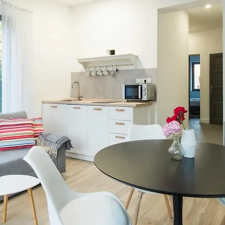 Strokay - Few Minutes Walk From Balaton Apartment