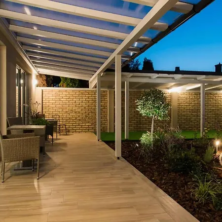 Strokay - Few Minutes Walk From Balaton Apartmán