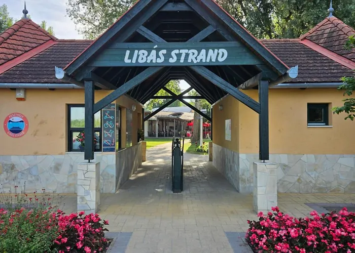 Strokay - Few Minutes Walk From Balaton Apartment *